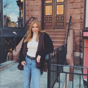 Meet your Posher, Macey